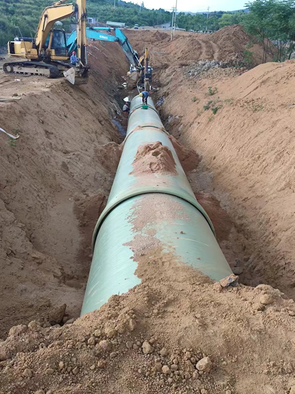 玻璃钢夹砂管道施工案例